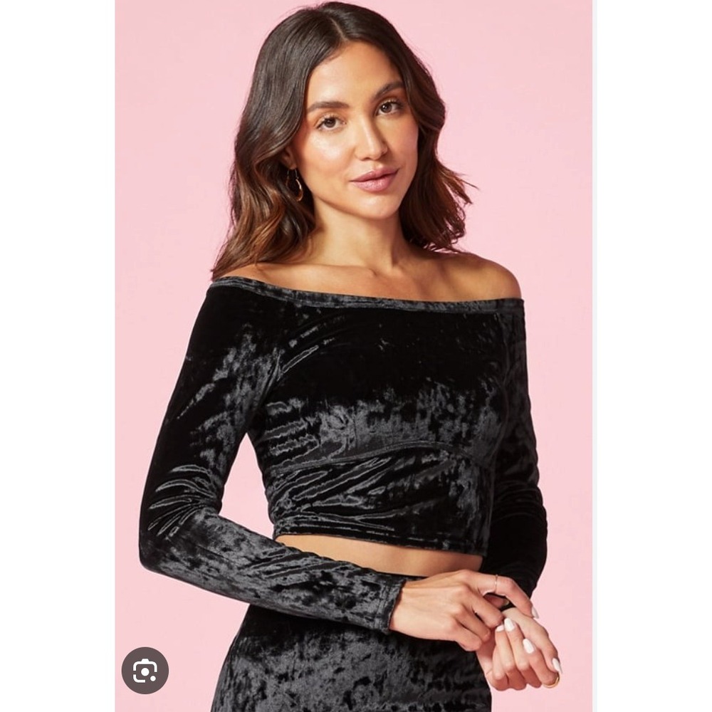 Yitty Black Velvet Off Shoulder Long Sleeve Cropped Top‎ - Size 3X